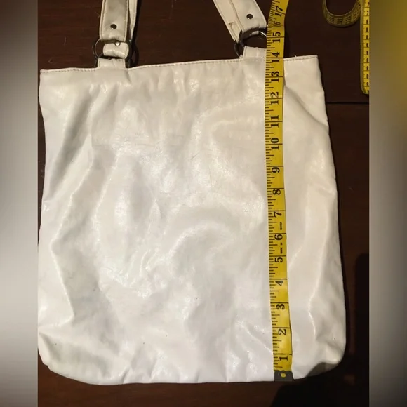 Handbag - Picture 2 of 5